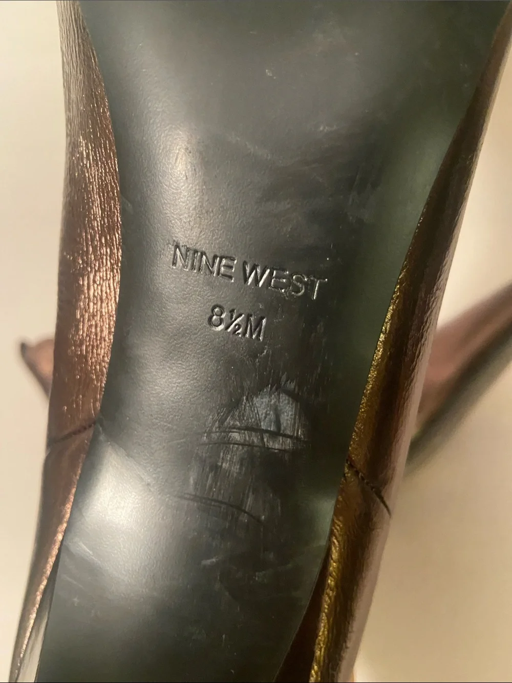 Nine West Metallic Bronze Leather Pointed-Toe Chelsea Booties 8.5” Stilettos